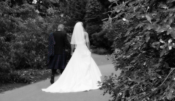 wedding photography at glasgow botanic gardens   (13)