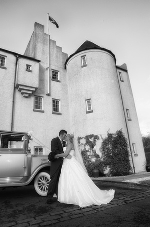 sunshine wedding photography at Glenskirle castle (25)